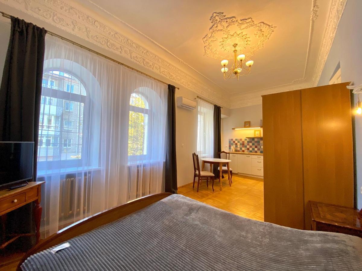 Ermitage Apt, в центрі дніпра
